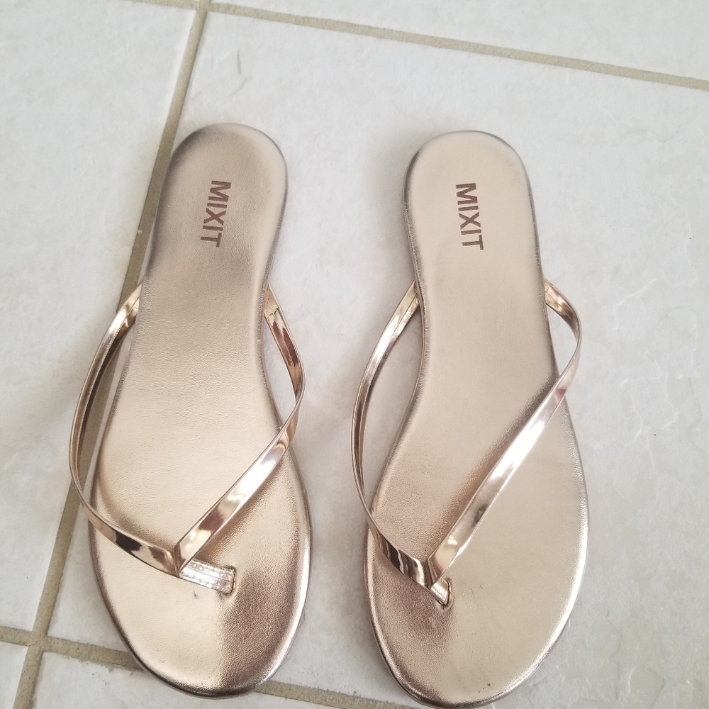Sandals - Picture 3 of 3